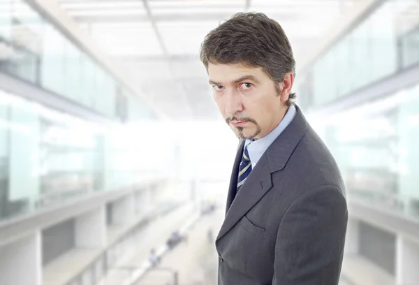 Hombre de negocios loco retrato en la oficina — Foto de Stock