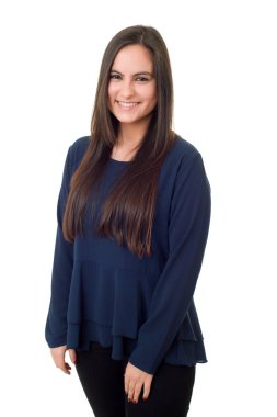 Genç, sıradan, güzel bir kadın, beyazlar içinde.