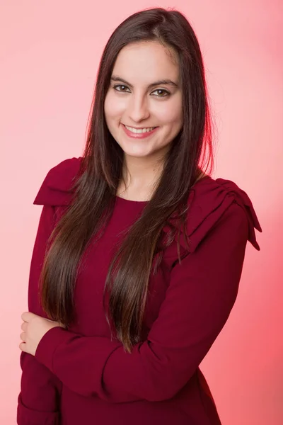 Jovem bela mulher close up retrato — Fotografia de Stock