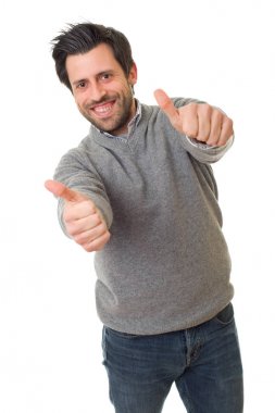 Yaşasın, izole mutlu casual adam