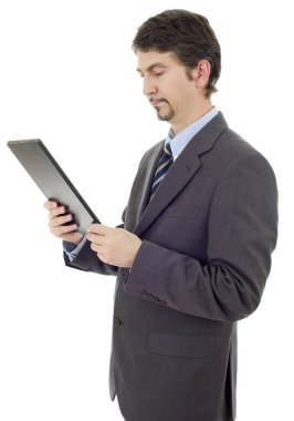 Dokunmatik tablet bilgisayarı kullanan işadamı, izole