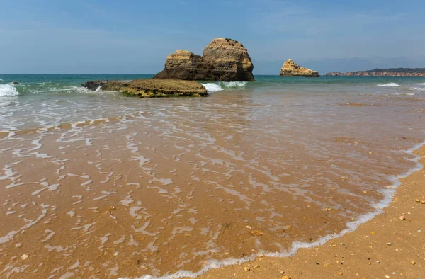 Beach of Praia da Rocha, in the Algarve, Portugal — Stock Photo, Image