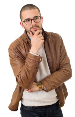 düşünme, izole genç casual adam