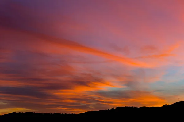 夕日山ポルトガル北部の街ジェレス国立公園で. — ストック写真