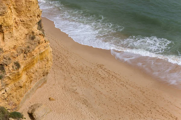 Playa de Praia da Marinha, Marinha en Algarve, Puerto —  Fotos de Stock