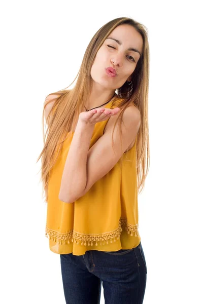 Mujer dando un beso aislado sobre fondo blanco —  Fotos de Stock