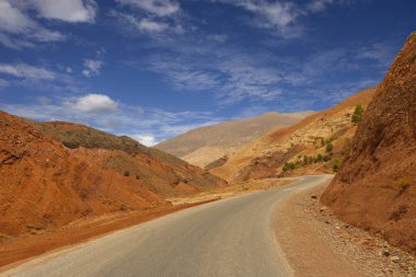 Yol, Atlas, Fas kuzeyinde dağlarda