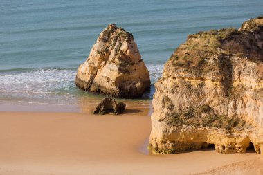 Praia da Rocha, Algarve, Portekiz doğal taş