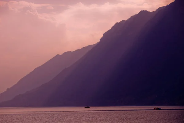 Ηλιοβασίλεμα στη brienz — Φωτογραφία Αρχείου