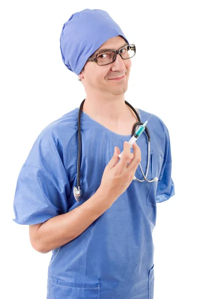 Médico macho feliz com uma seringa, isolado — Fotografia de Stock