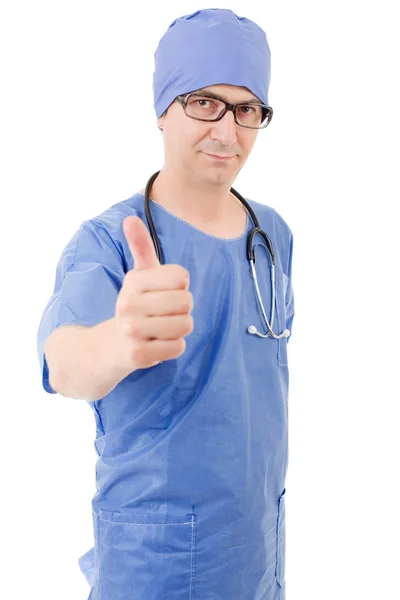 Médico macho feliz mostrando polegares para cima, isolado — Fotografia de Stock