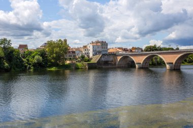 Bergerac 'ın eski köprüsü