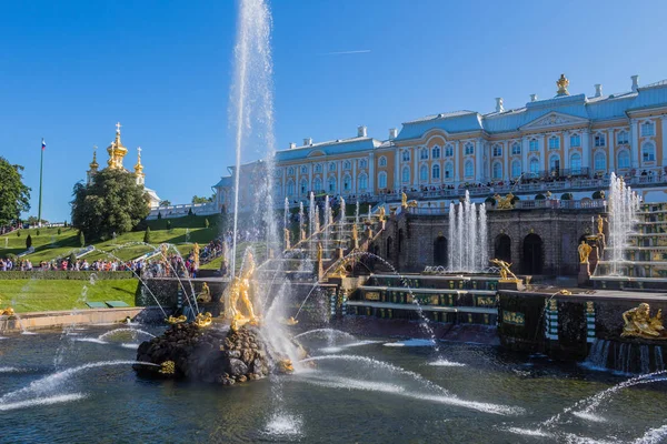 Peterhof, Saint-Pétersbourg — Photo