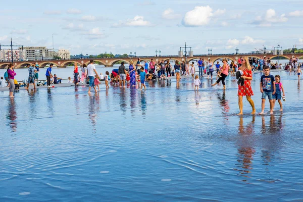 Знамените водне дзеркало Бордо — стокове фото