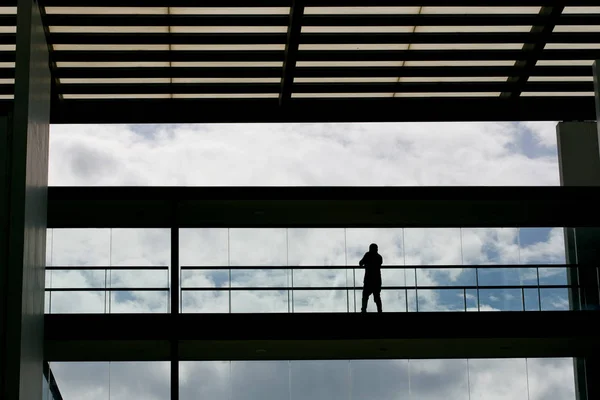 Homem de escritório moderno — Fotografia de Stock