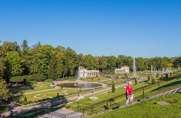 Peterhof, San Petersburgo —  Fotos de Stock