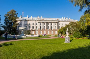 Catherine sarayı ve bahçeleri