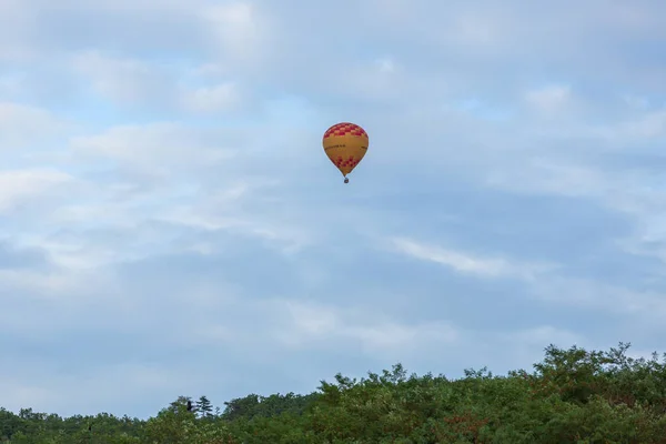 Ballonger som flyger över Dordogne — Stockfoto