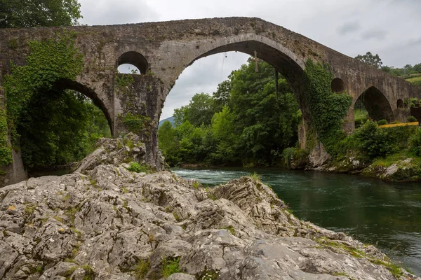 Cangas de Onis — Stock Photo, Image