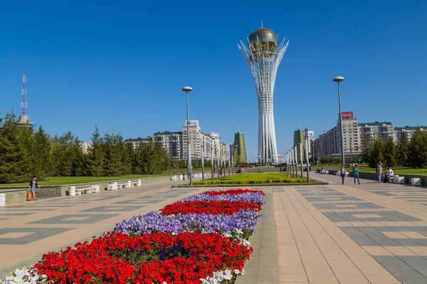 Baiterek Kulesi Görünümü