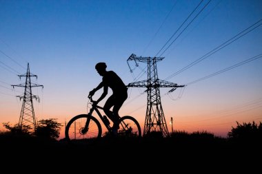 bisikletçi silüeti