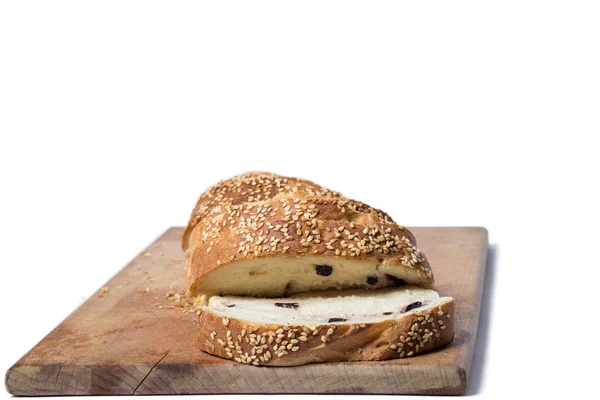 Beyaz Ekmek Üzerine Yapımı Beyaz Ekmek Susamlı Ekmek Kuru Üzüm — Stok fotoğraf
