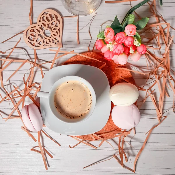 Koffie en bitterkoekjes — Stockfoto