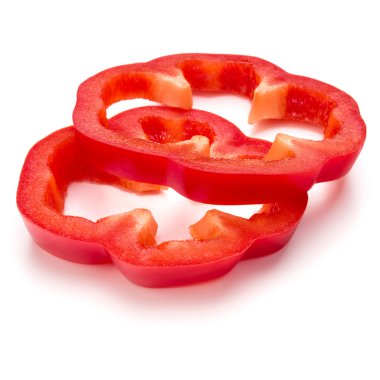 Kırmızı biber dilimleri izole