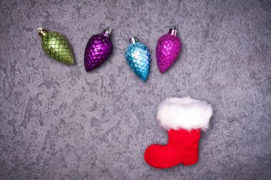 Noel tebrik kartı. Noel babalar Ayakkabı