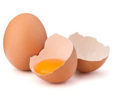 Kırık yumurta yumurta kabuğu yarısında