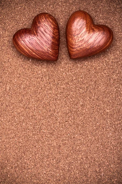Dos corazones de madera. Concepto de San Valentín — Foto de Stock