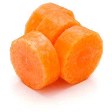 İzole doğranmış havuç dilimleri