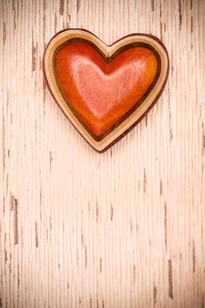 Un corazón de madera — Foto de Stock