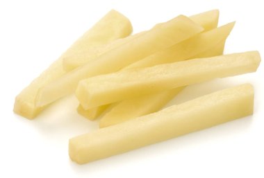 Çiğ patates şeritler dilimlenmiş