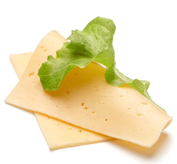 Rebanada de queso y hoja de ensalada —  Fotos de Stock