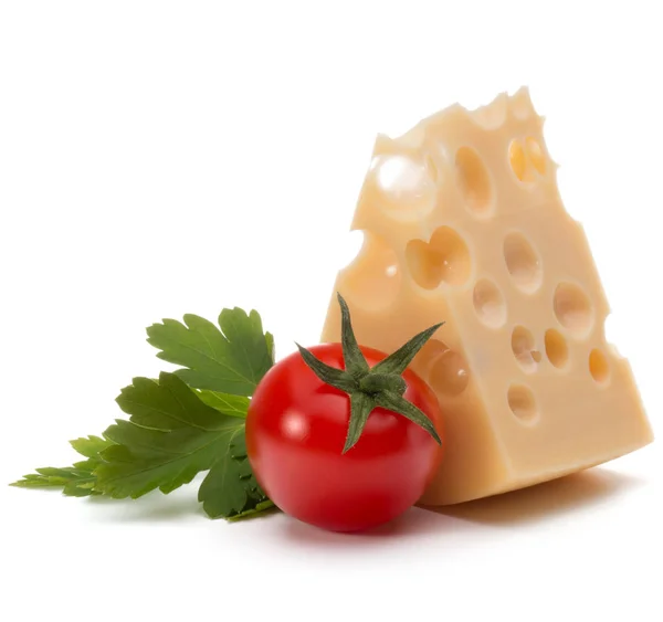 Blok sýr s rajčaty — Stock fotografie