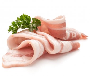  dilimlenmiş domuz pastırması ve maydanoz yaprakları