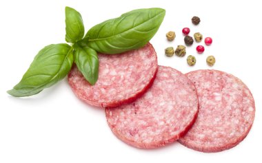 füme salam dilimlenmiş