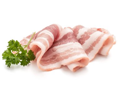 dilimlenmiş domuz pastırması ve maydanoz yaprakları 