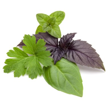 Çeşitli taze ot bırakır