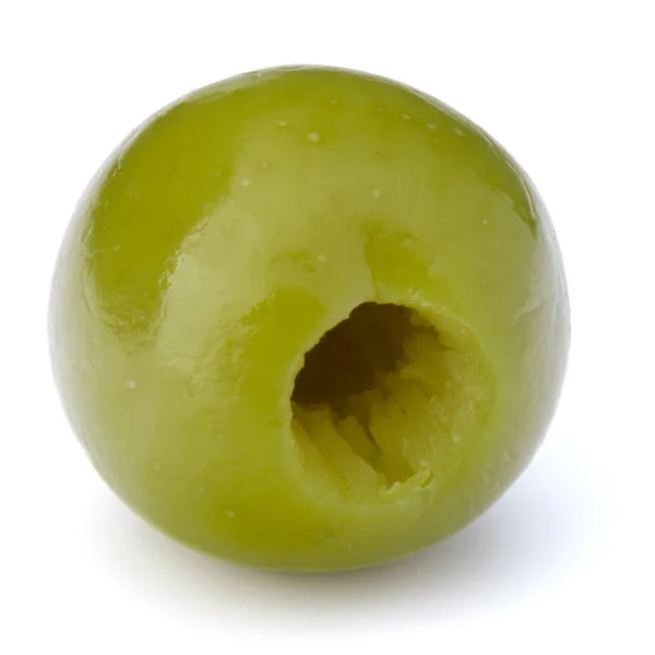 Зеленая оливка на белом — стоковое фото