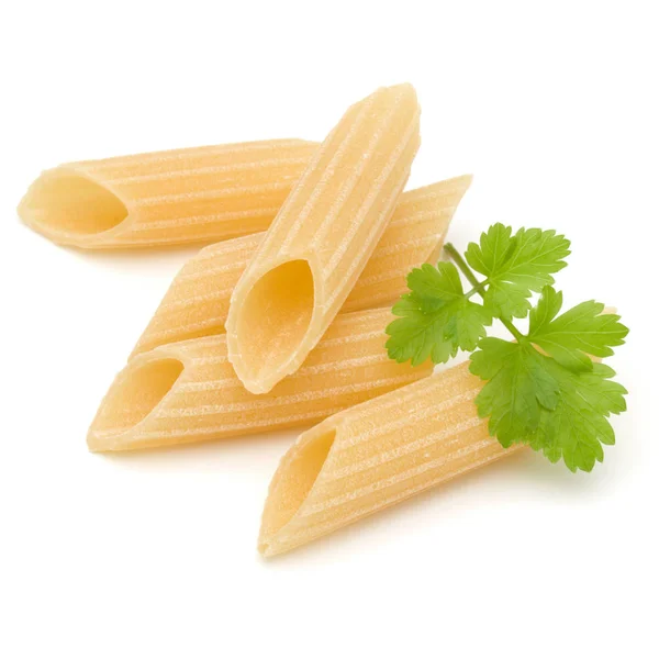 Italské těstoviny na bílém pozadí — Stock fotografie
