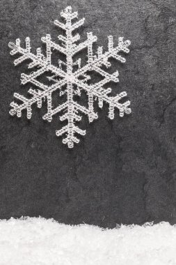 kar tanesi ile yılbaşı tebrik kartı