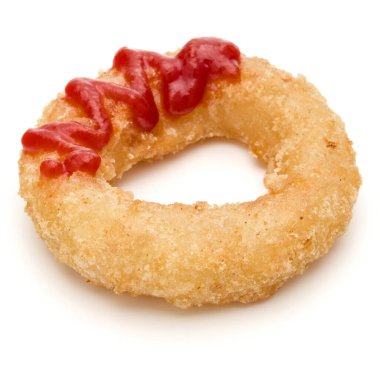 Gevrek derin kızarmış soğan veya ketçap izole o yüzükle kalamar