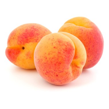 Beyaz arka plan kesme izole üç kayısı meyve