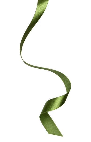 Glänzende Satinband in grüner Farbe isoliert auf weißem Hintergrund c — Stockfoto