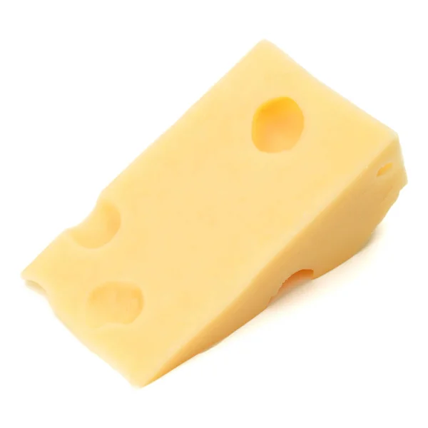 Cubos de queijo. Bloco de queijo isolado no fundo branco cutou — Fotografia de Stock