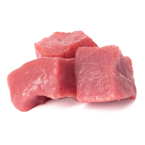 Carne di manzo tritata cruda pezzi isolati om sfondo bianco tagliato ou — Foto Stock