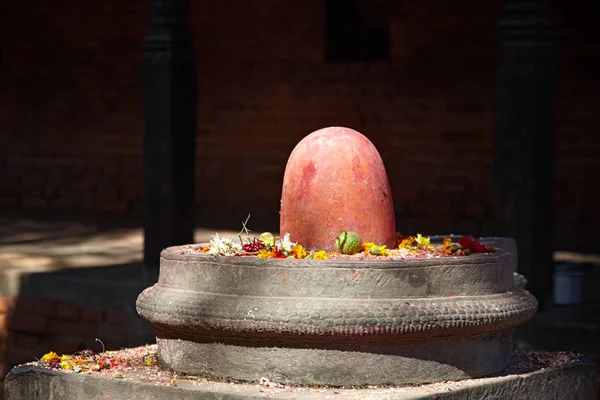 Shivalingam - simbolo di fertilità nell'induismo — Foto Stock