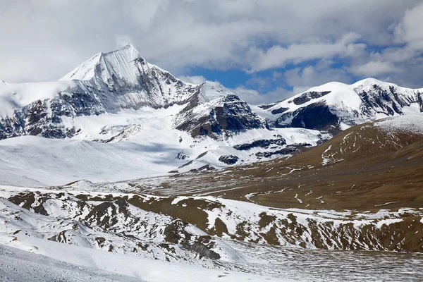 Highland dalen i Himalaysen — Stockfoto